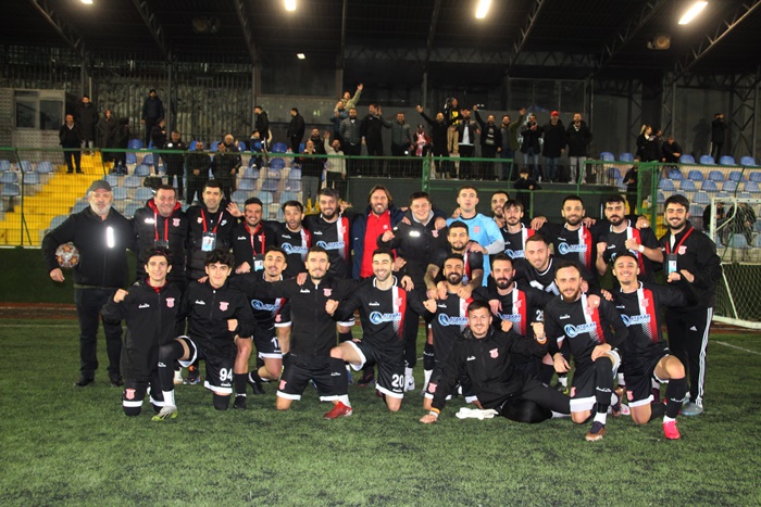 Dikilitaşspor şampiyonluğunu ilan etti