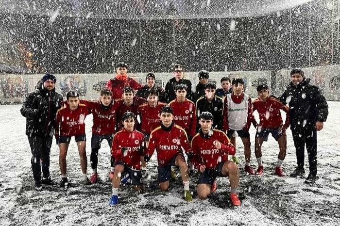 Taçspor çalışmalarına ara vermiyor