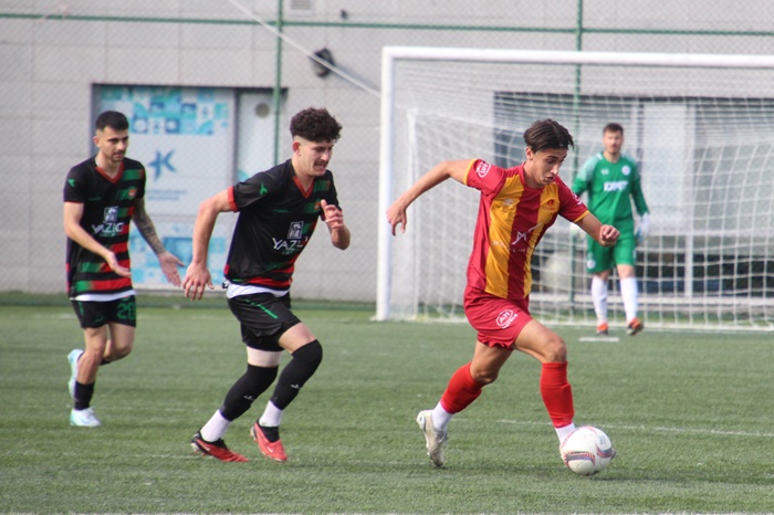 Yeniufukspor ve Taçspor Puanları Paylaştı