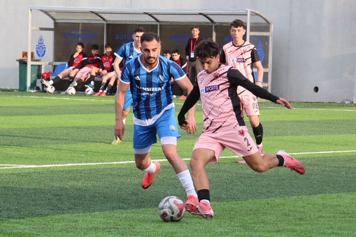 Erenköy Acarspor Zorlu Maçı Kazandı