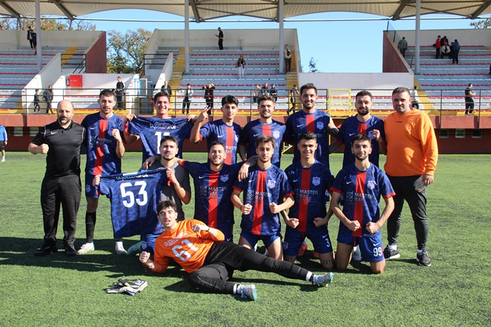 Taşdelenspor İslam Karaçöl’ün golleri ile güldü